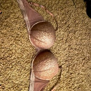 40dd Victoria secret push up bra